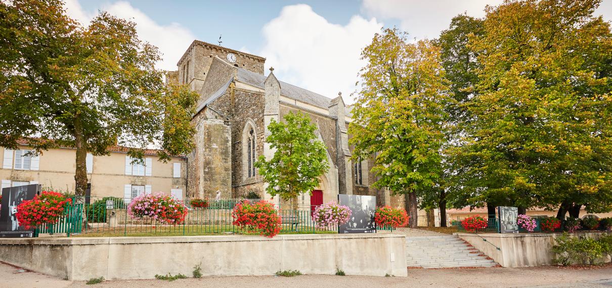 Eglise de Mouilleron en Pareds Eglise de Mouilleron en Pareds