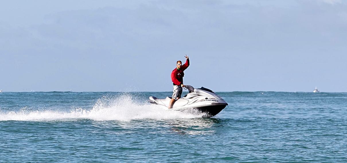 Jet Ski au sable d'olonne Jet Ski au sable d'olonne