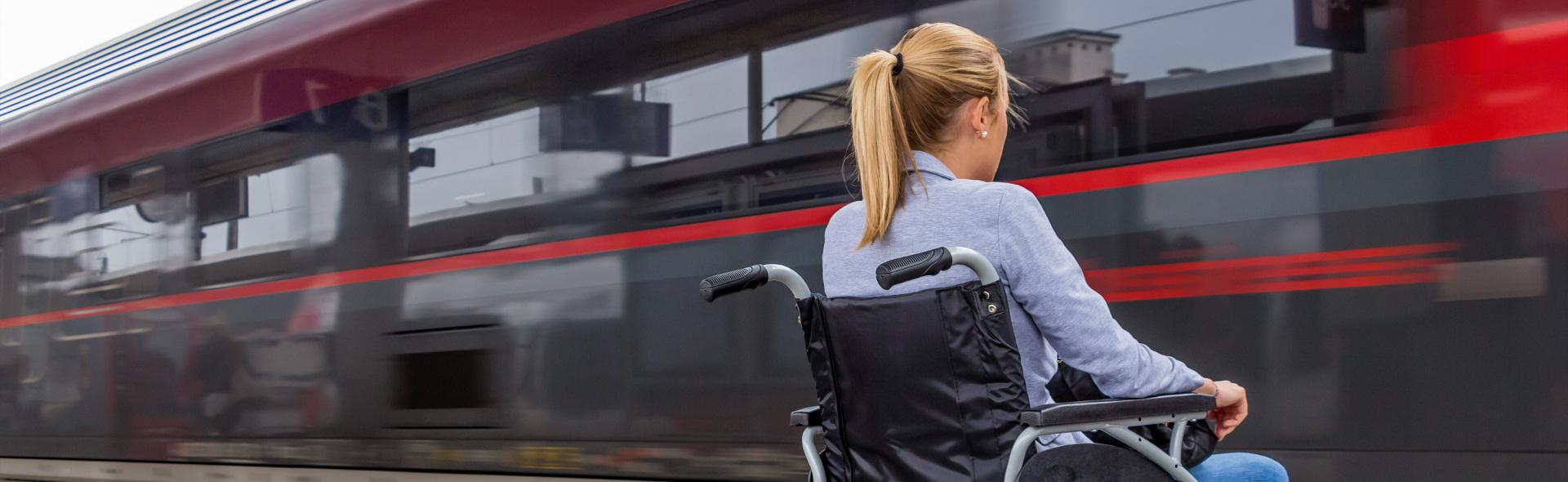 Personne à mobilité réduite - Gare Personne à mobilité réduite - Gare