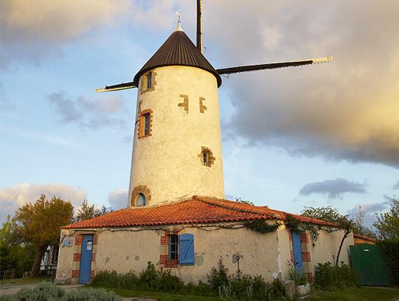 Moulin de Rairé Moulin de Rairé