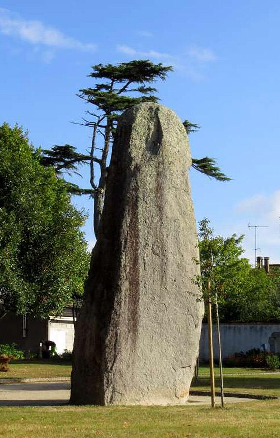 Roi menhir à Avrillé Roi menhir à Avrillé