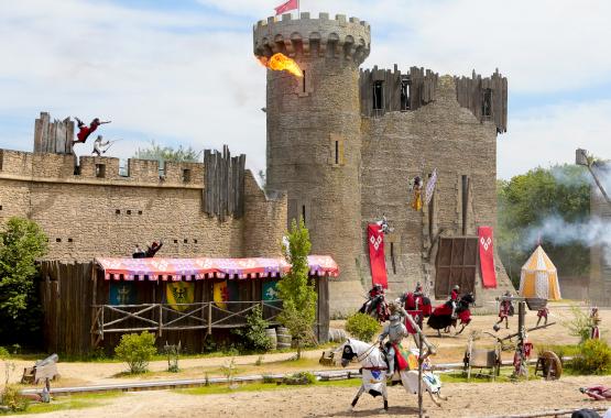 spectacle puy du fou secret de la lance
